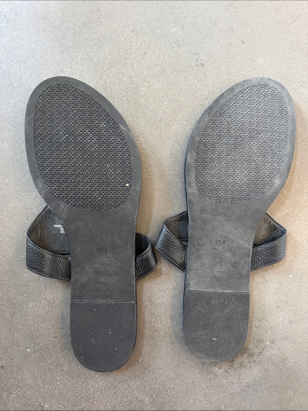 Tory Burch Black Leather Slide Sandals with Gold Logo Medallion 10.5 - Picture 2 of 3
